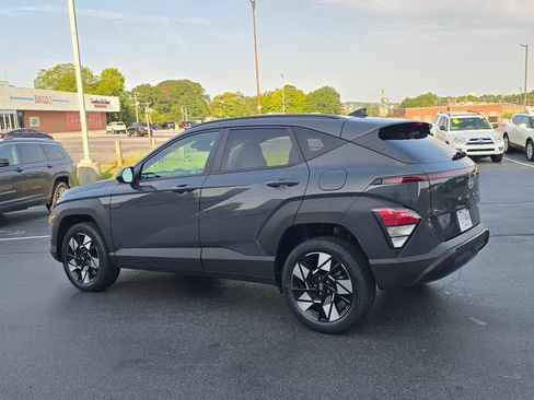 Used 2024 Hyundai Kona SEL AWD/4WD image 5