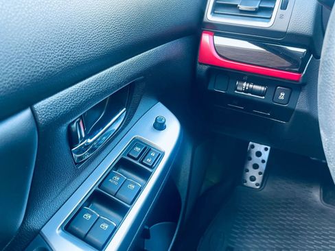 Used 2017 Subaru Crosstrek 2.0i Premium w/ Special Edition AWD/4WD image 18