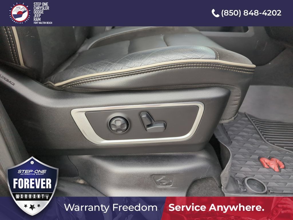 Used 2019 RAM 1500 Laramie AWD/4WD image 36
