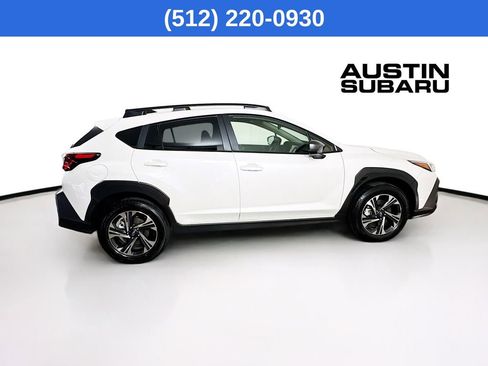 Used 2025 Subaru Crosstrek 2.0i Premium image 9