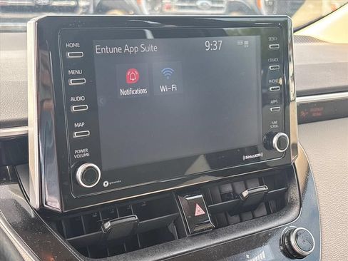 Used 2021 Toyota Corolla LE FWD image 35