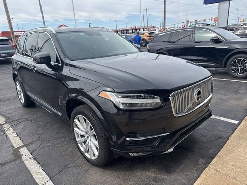 Used 2018 Volvo XC90 T6 Inscription w/ Convenience Package image 9