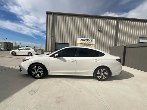 Used 2024 Subaru Legacy Premium image 6