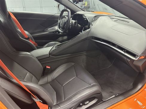 Used 2024 Chevrolet Corvette Stingray Convertible w/ 1LT RWD image 18