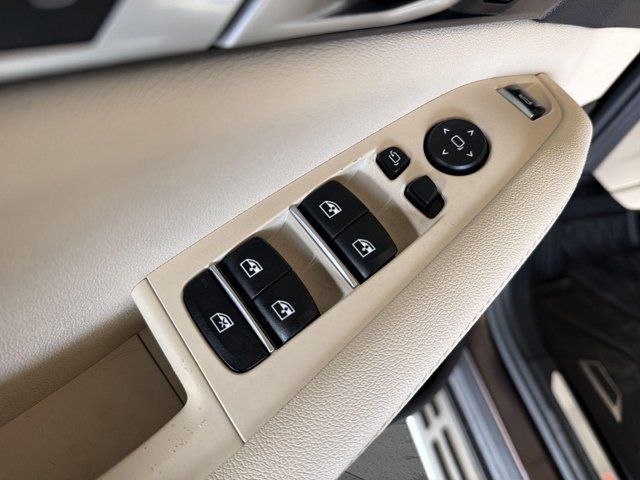 Used 2019 BMW X5 xDrive40i w/ Convenience Package AWD/4WD image 9