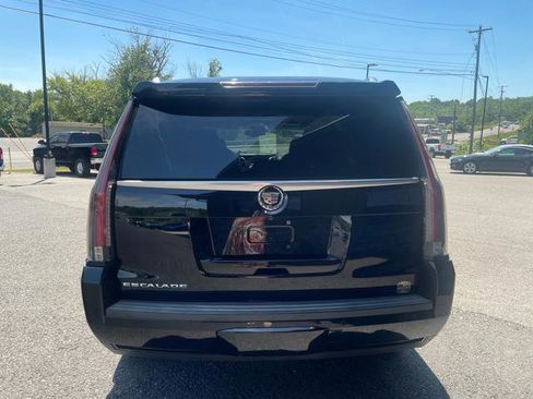 Used 2015 Cadillac Escalade Premium AWD/4WD image 6