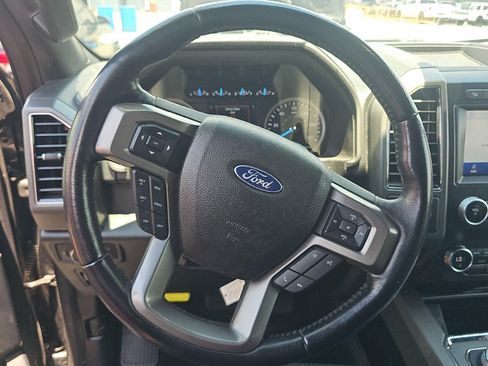 Used 2021 Ford Expedition XLT w/ FX4 Off-Road Package AWD/4WD image 12