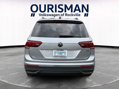 Used 2024 Volkswagen Tiguan SE AWD/4WD image 5