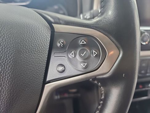 Used 2018 Chevrolet Colorado Z71 AWD/4WD image 23