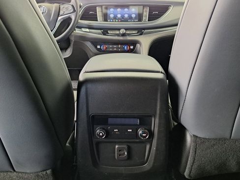Used 2023 Buick Enclave Essence image 30