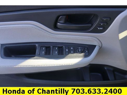 Certified 2018 Honda Odyssey Touring image 20