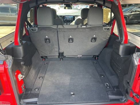 Certified 2024 Jeep Wrangler Sport S image 29