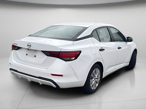 Used 2024 Nissan Sentra S FWD image 6