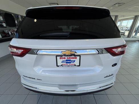 Used 2021 Chevrolet Traverse High Country w/ LPO, 'HIT The Road' Package AWD/4WD image 8