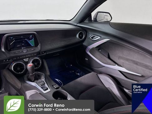 Used 2018 Chevrolet Camaro ZL1 image 28