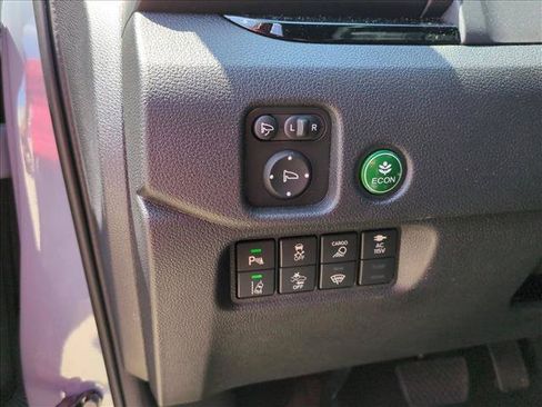 Used 2025 Honda Ridgeline Black Edition image 13