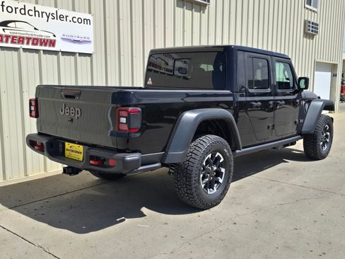 Used 2026 Jeep Gladiator Rubicon AWD/4WD image 5