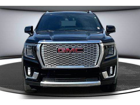 Used 2022 GMC Yukon XL Denali AWD/4WD image 4