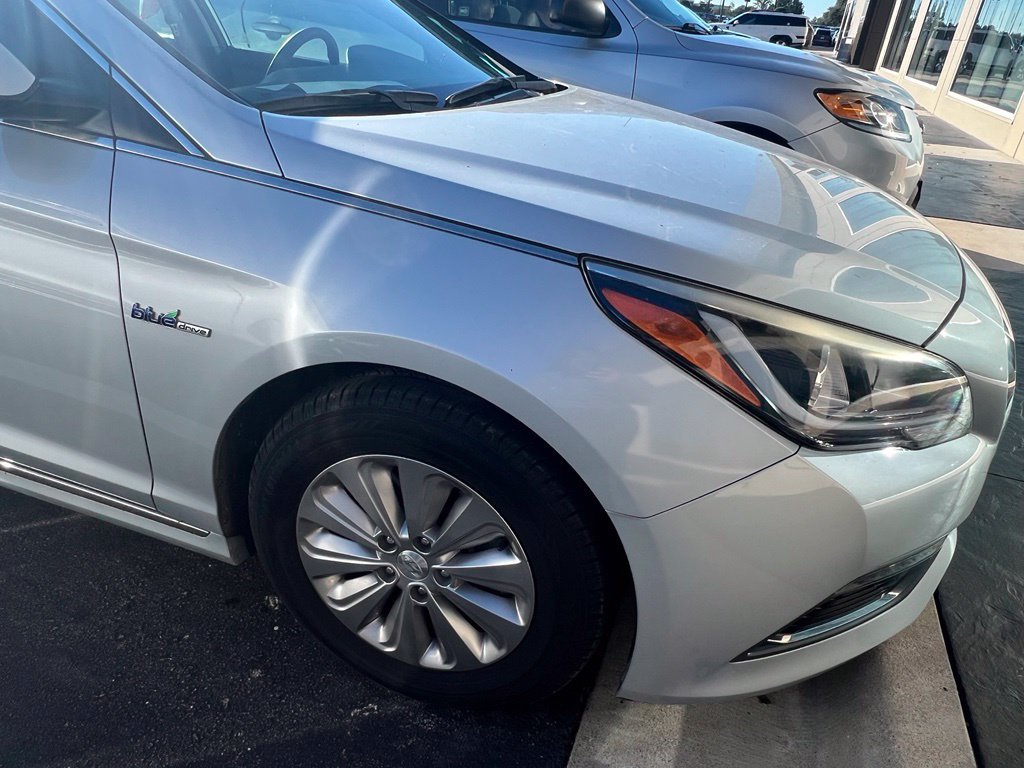 Used 2017 Hyundai Sonata SE FWD image 9