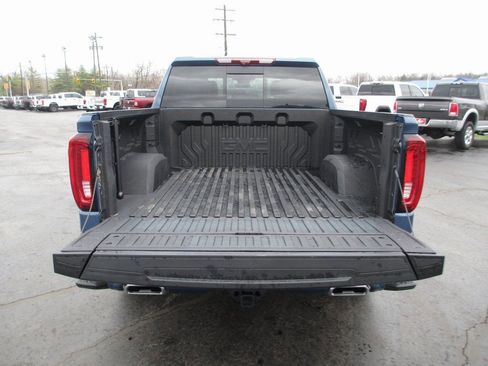 Used 2024 GMC Sierra 1500 Denali Ultimate image 8