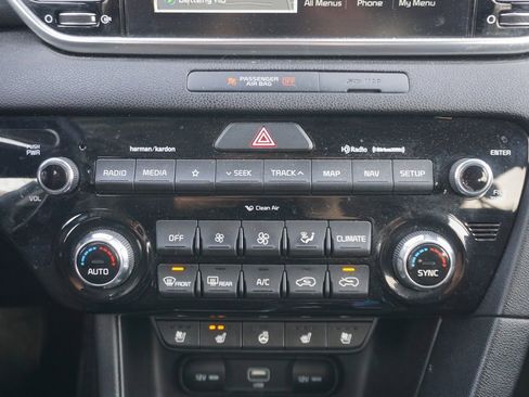 Used 2020 Kia Sportage EX w/ Option Group 15 image 12