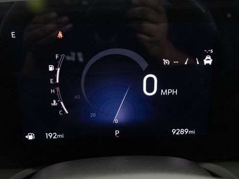 Used 2024 Buick Encore GX Avenir w/ Avenir Convenience Package FWD image 26