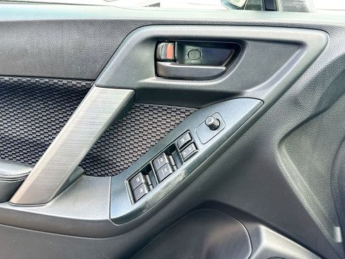 Used 2018 Subaru Forester 2.5i Premium image 19