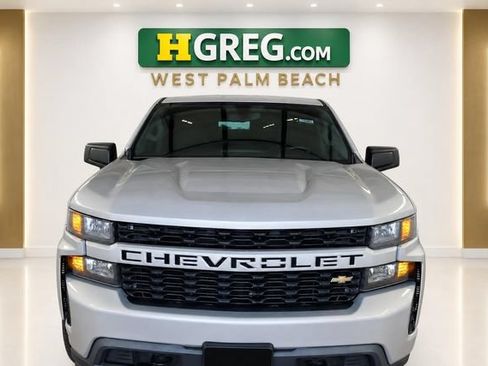 Used 2020 Chevrolet Silverado 1500 Custom w/ Custom Value Package RWD image 6
