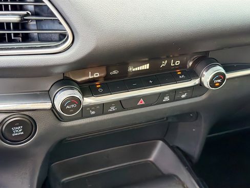 Used 2022 MAZDA CX-30 AWD 2.5 S w/ Premium Package image 35