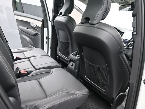 Used 2025 Volvo XC90 T8 Ultra w/ Protection Package image 19