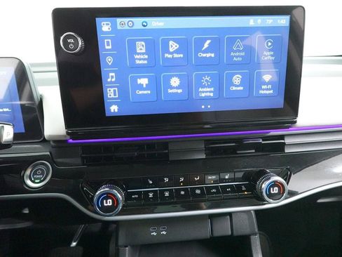 Used 2025 Honda Prologue Touring image 14