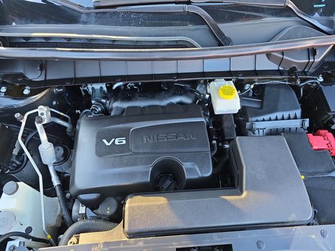 Used 2022 Nissan Pathfinder SL w/ SL Black Package image 32