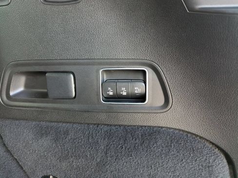 Used 2022 Mercedes-Benz GLS 450 4MATIC image 49