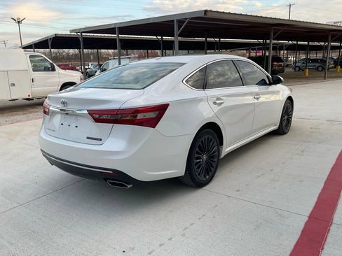 Used 2016 Toyota Avalon Touring image 9