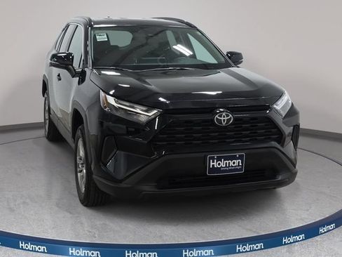 Certified 2025 Toyota RAV4 XLE AWD/4WD image 2