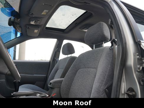 Used 2005 Kia Optima EX image 12