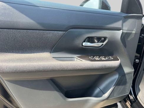 Used 2026 Nissan Kicks SV w/ SV Premium Package AWD/4WD image 15