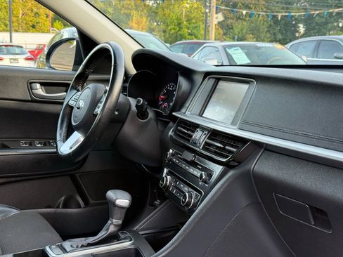 Used 2019 Kia Optima S w/ S Panoramic Sunroof Package image 49