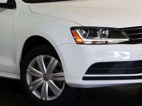 Used 2017 Volkswagen Jetta S FWD image 8