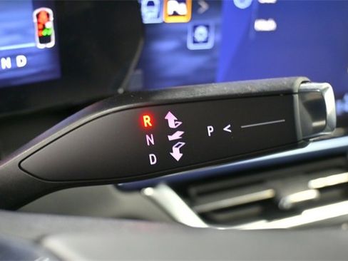 New 2026 Chevrolet Equinox EV LT image 24