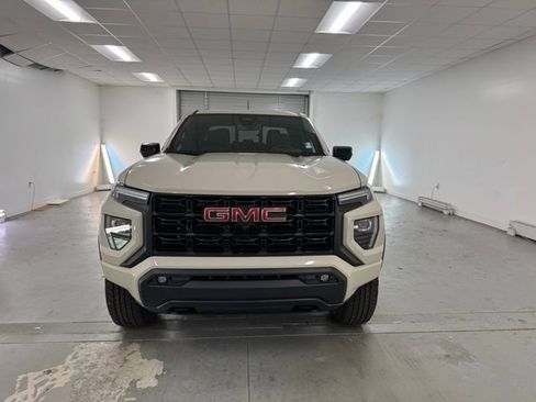 New 2026 GMC Canyon Elevation w/ Convenience Package image 2