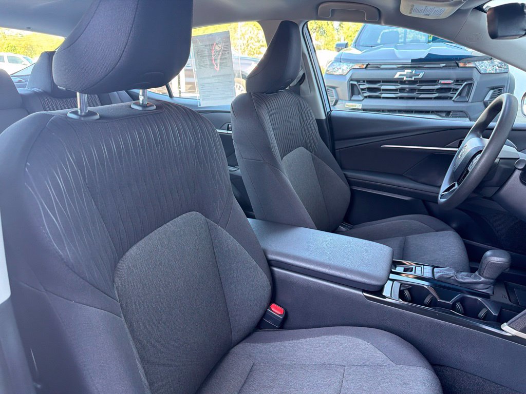 Used 2025 Toyota Camry LE FWD image 24