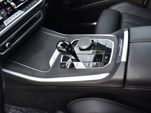 Used 2023 BMW X5 sDrive40i w/ Premium Package image 21