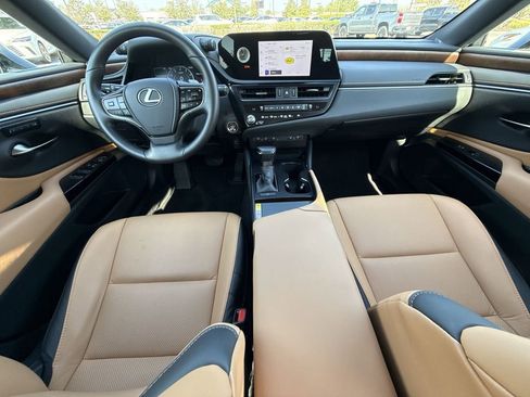 Used 2025 Lexus ES 350 w/ Premium Package FWD image 19
