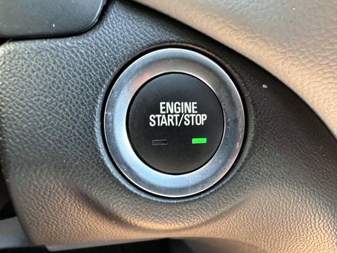 Used 2023 Chevrolet Equinox LS w/ LS Convenience Package AWD/4WD image 21