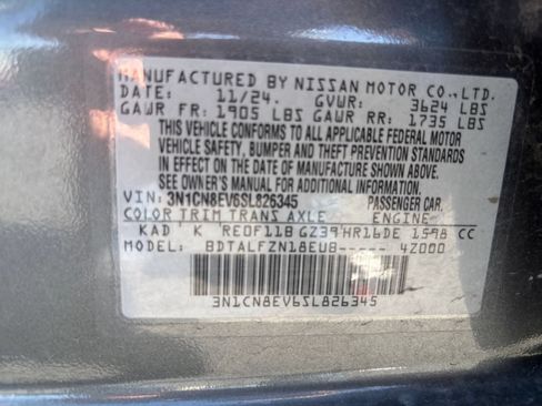 Used 2025 Nissan Versa SV FWD image 27