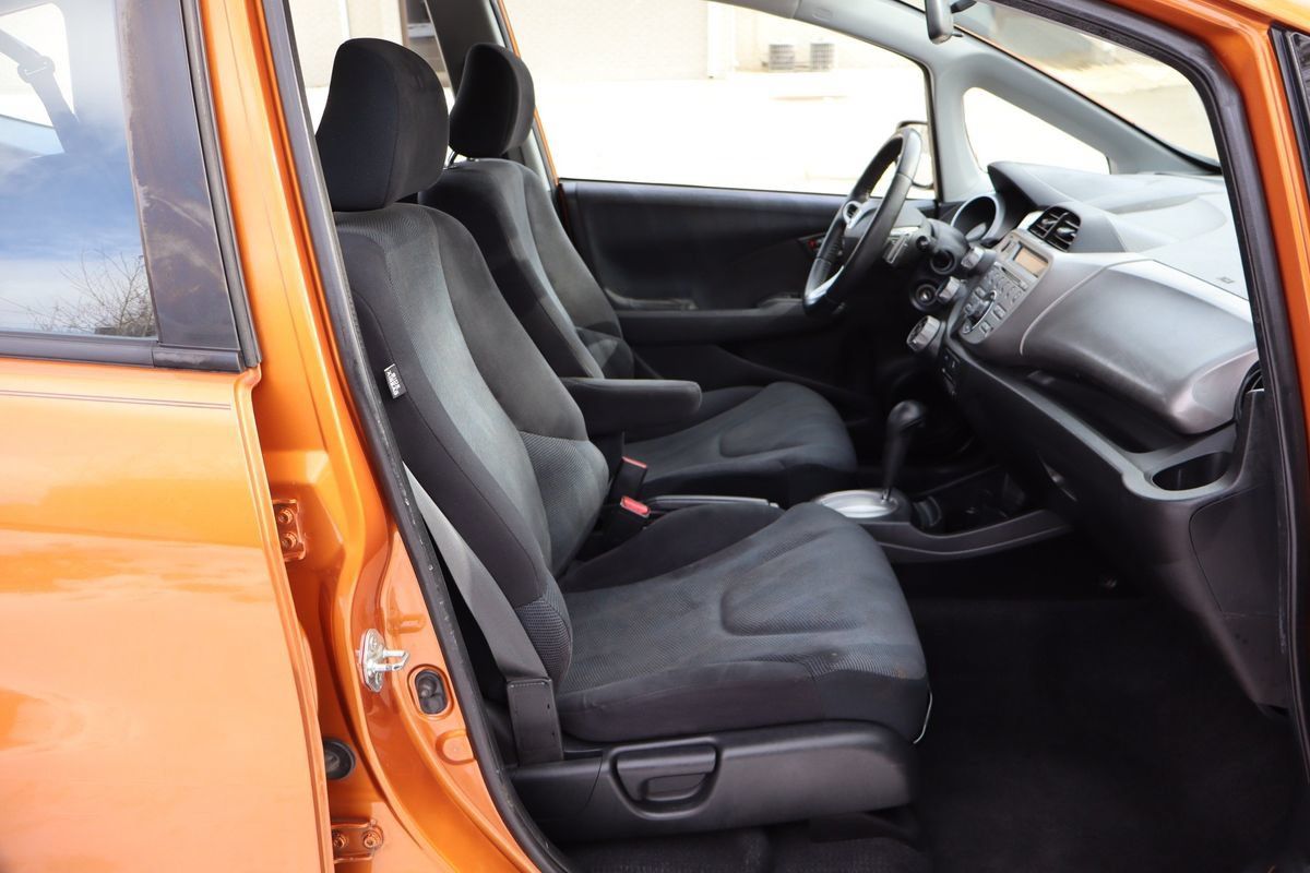 Used 2010 Honda Fit Sport image 22