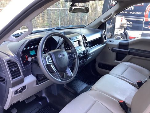 Used 2022 Ford F250 XL w/ Power Equipment Group image 24