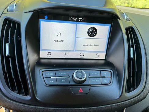 Used 2019 Ford Escape SE image 19