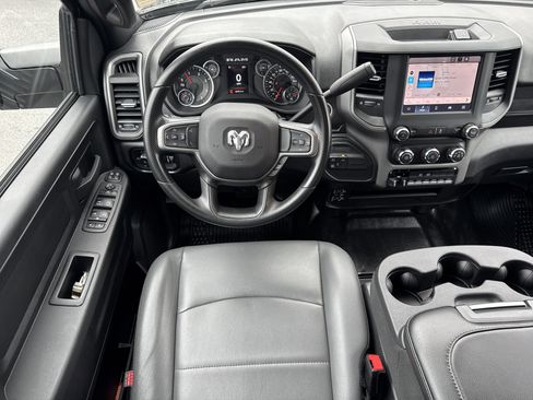 Used 2024 RAM 2500 Tradesman w/ Chrome Appearance Group image 27